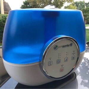 PureGuardian Blue and White Humidifier